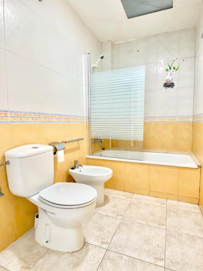 Appartement Devant La Plage Росас Экстерьер фото